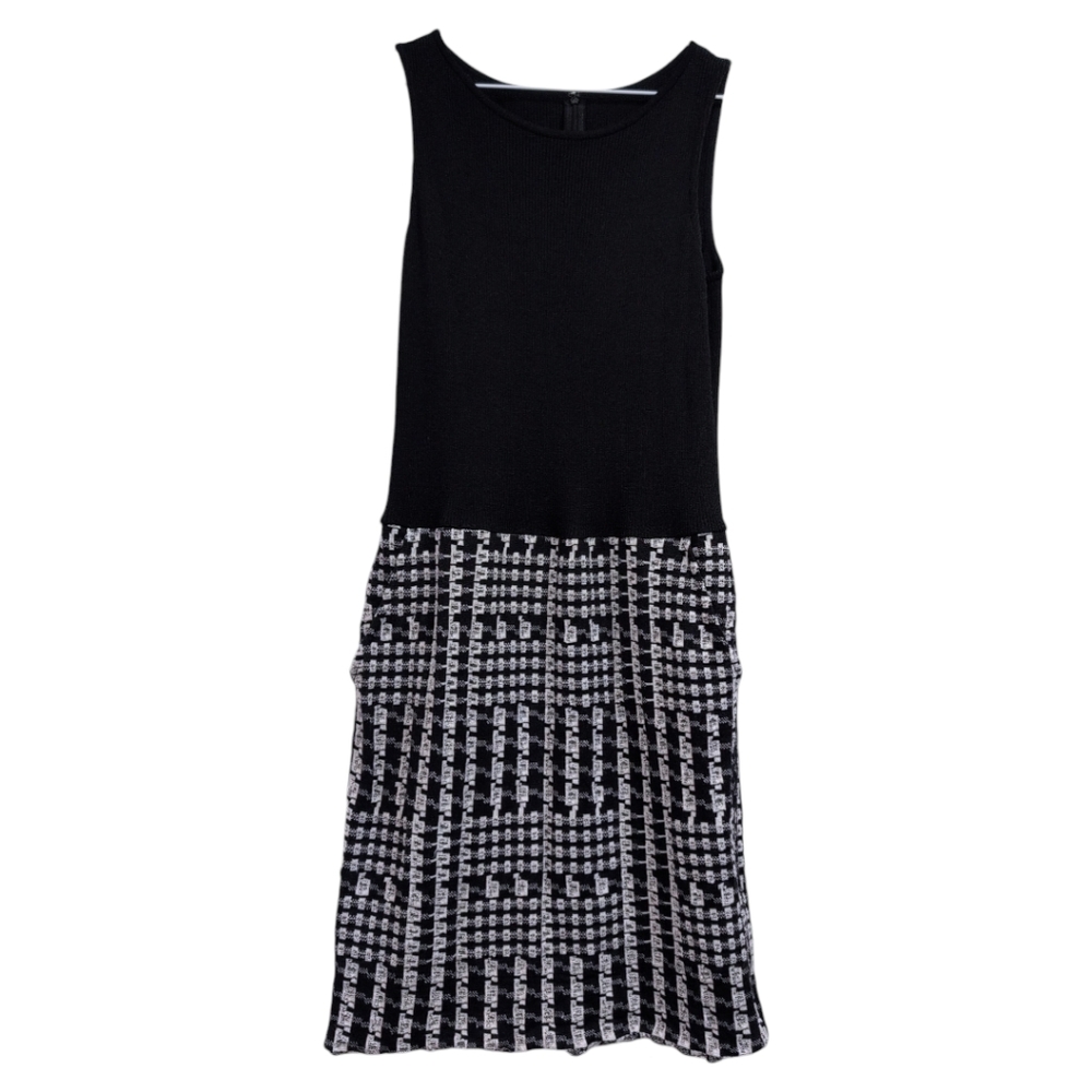 ST JOHN Knit Black White Sleeves Classic Career Modest Midi Dress 10